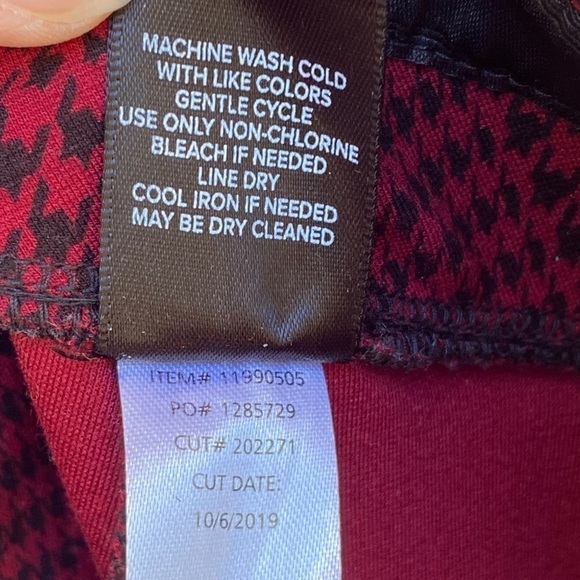 Torrid Pants Pull On Comfort Red Black Check Pattern Size 0 (Large) - Picture 8 of 12